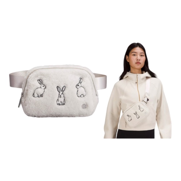 Lululemon Limited Edition Everywhere
Belt Bag Fleece New Year - Picture 6 of 10